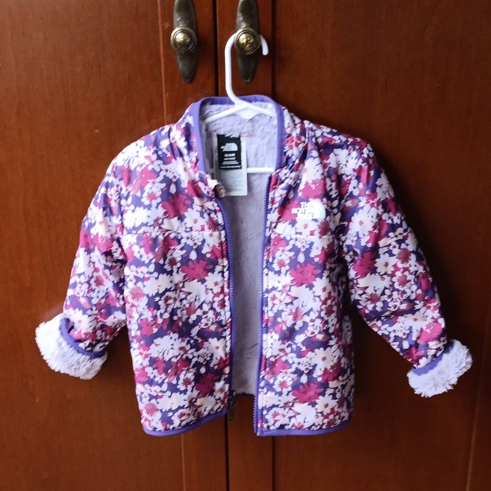 The North Face Reversible Mossbud Pink & Purple Floral Jacket 18-24 Month Girl